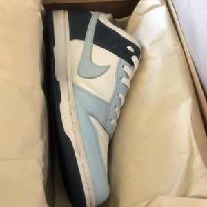 @2spock women’s dunks low